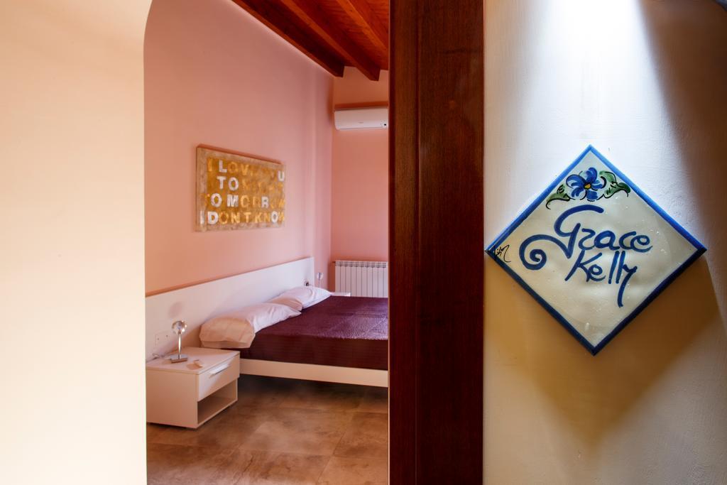 Four Rooms Agrigento Phòng bức ảnh