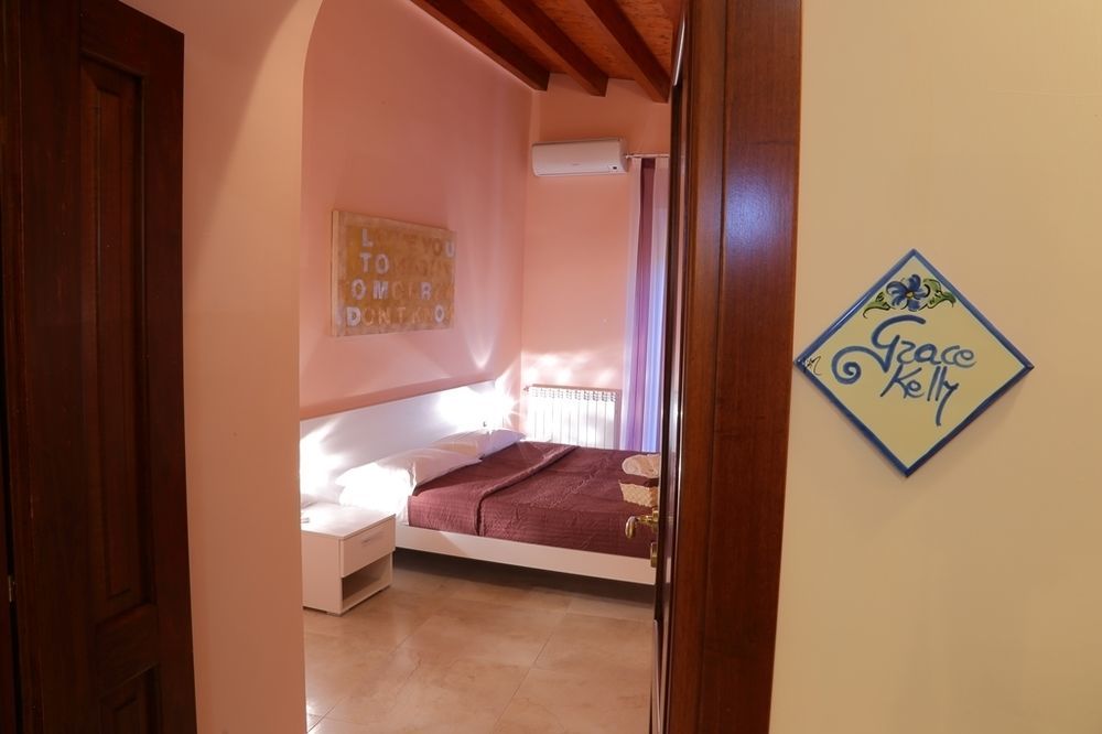 Four Rooms Agrigento Ngoại thất bức ảnh