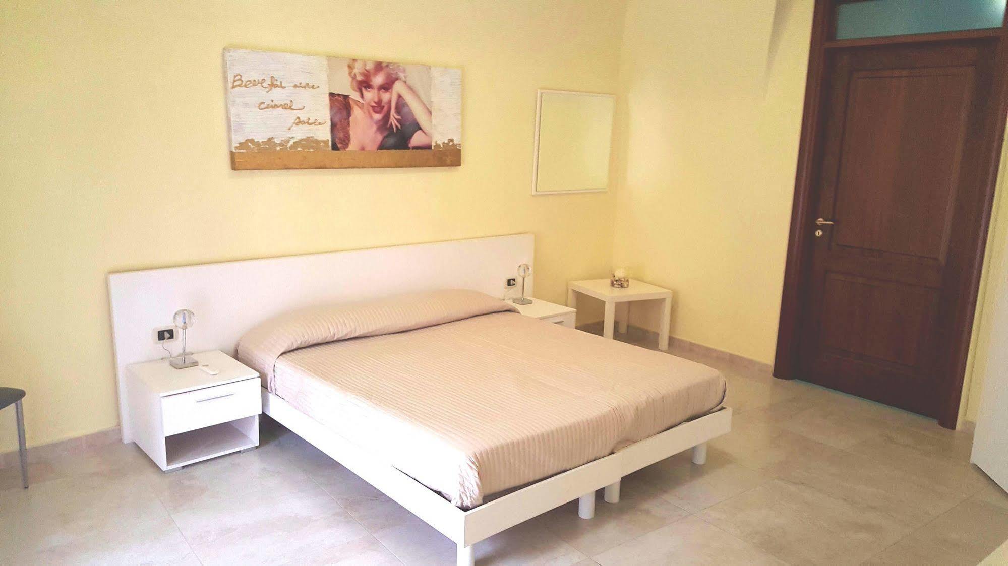 Four Rooms Agrigento Ngoại thất bức ảnh
